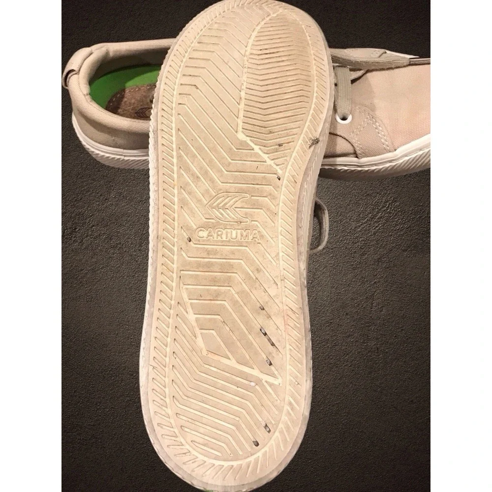 Cariuma OCA Pantone Beige Tan Womens Size 8 Canvas Skater Sneakers Shoes‎ Low